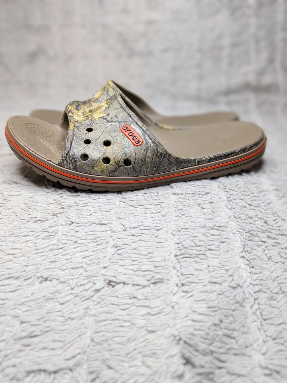 CROCS Women's s Beige and Orange Camo Slide Sandals Women's Size 11/Men's Size 9